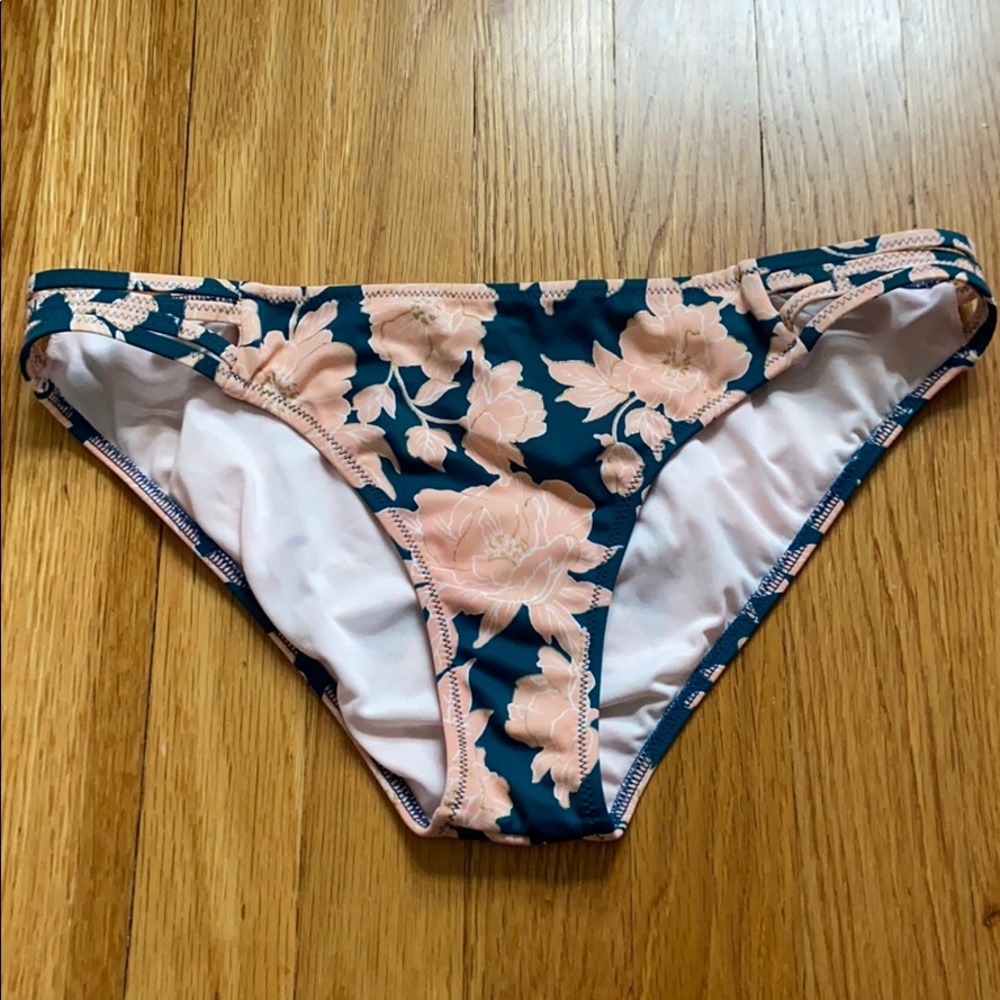 bikini bottom